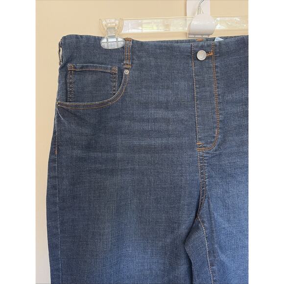 Time & Tru Dark Wash 5-Pocket Pull On Elastic Waist Cropped Denim Jeans XL 16-18 - Picture 4 of 8